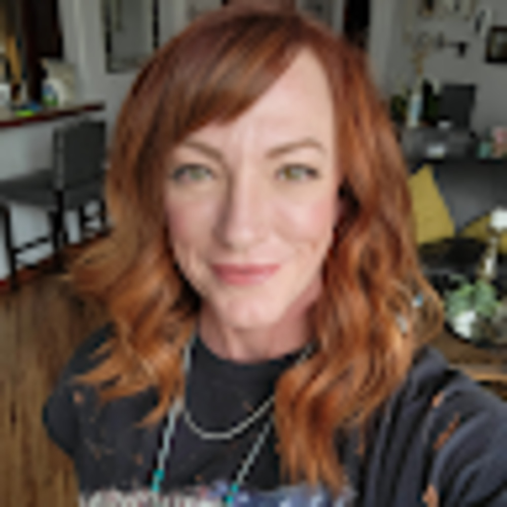 Meet your Posher, Crystal